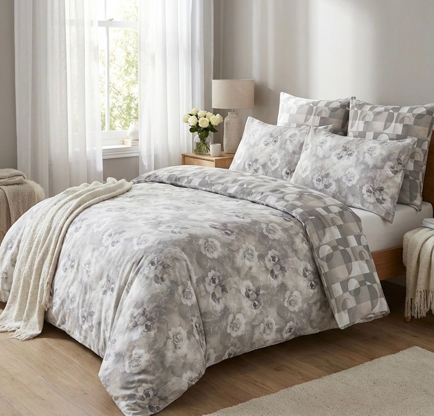 7 PC Floral & Geometric Reversible Bedding Set